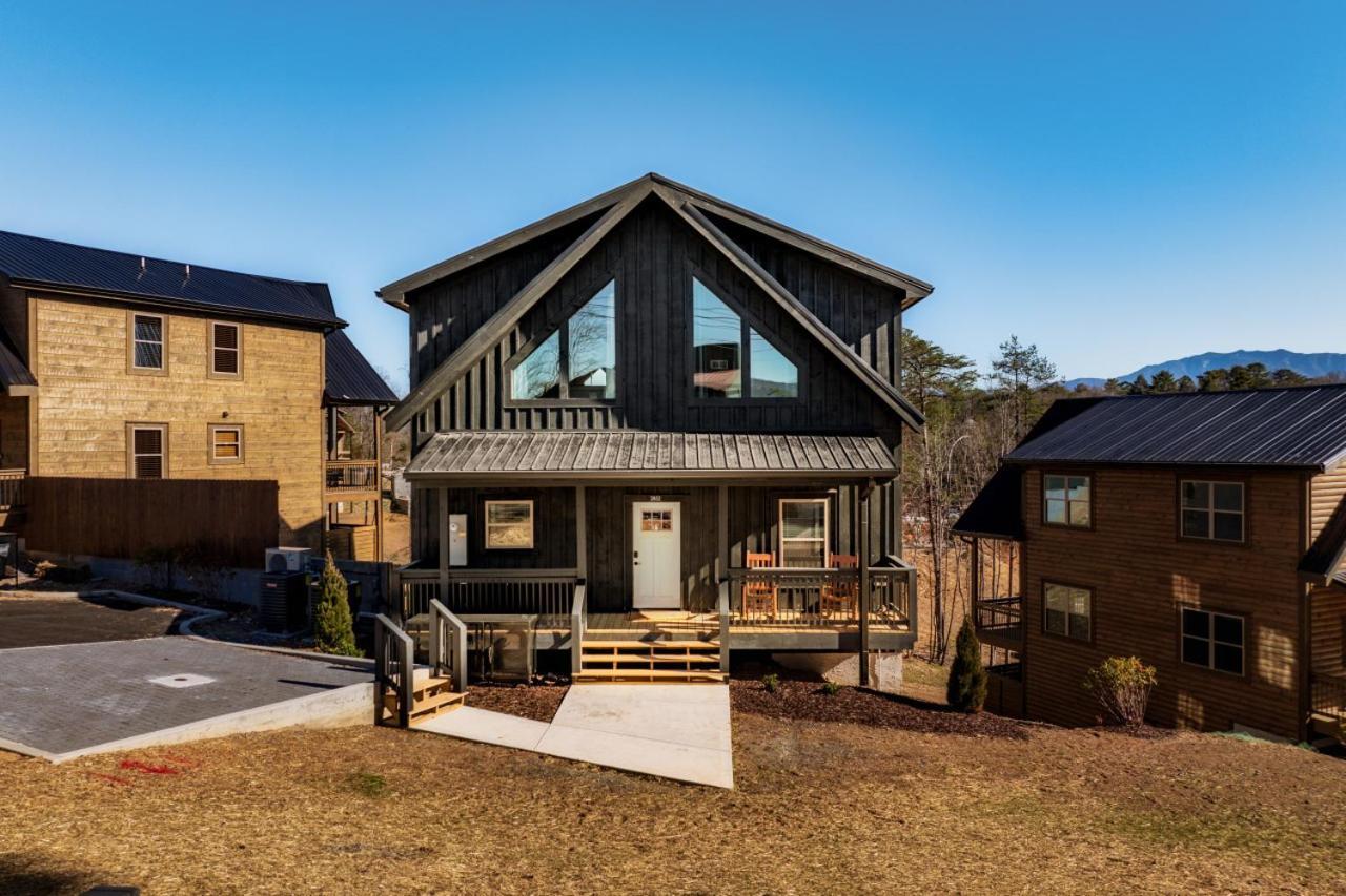 Private Indoor Pool Cabin W/ Game Room & Hot Tub! ピジョンフォージ エクステリア 写真