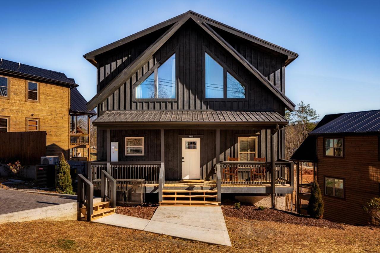 Private Indoor Pool Cabin W/ Game Room & Hot Tub! ピジョンフォージ エクステリア 写真